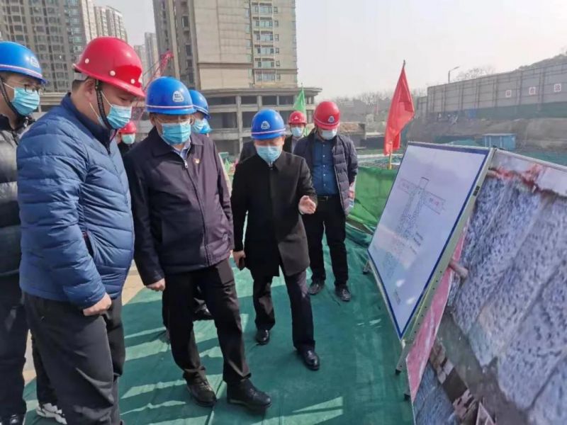 市委常委、市政府黨組成員魏建平調(diào)研左掖門(mén)游園停車(chē)場(chǎng)項(xiàng)目建設(shè)工作
